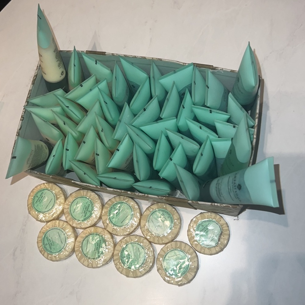 Spa guest bathroom toiletries lotions 🧴 60 variety pc w/ box - Picture 5 of 16